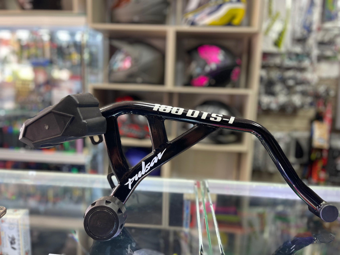 DEFENSA STUNT PULSAR 180 NEGRA