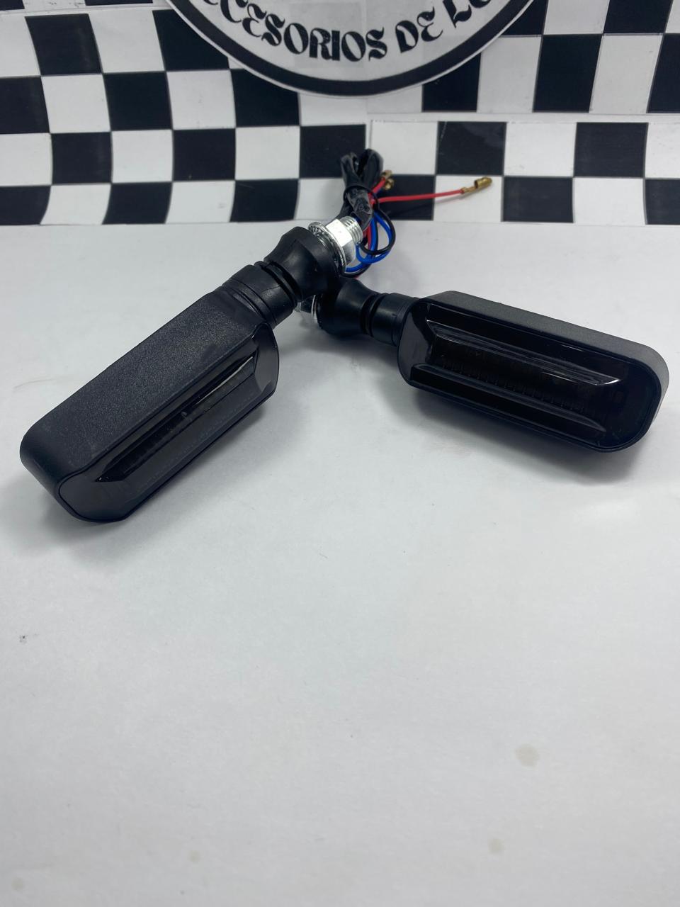 DIRECCIONAL DE LUJO FIJA CON RGB X DETRÁS ZXD 96