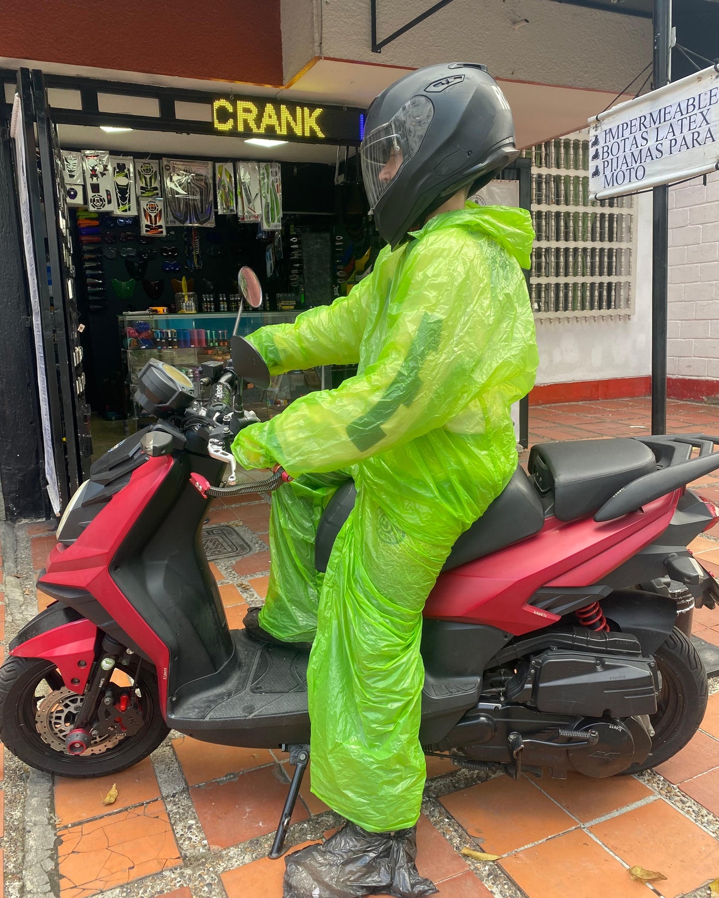 IMPERMEABLE SENCILLO