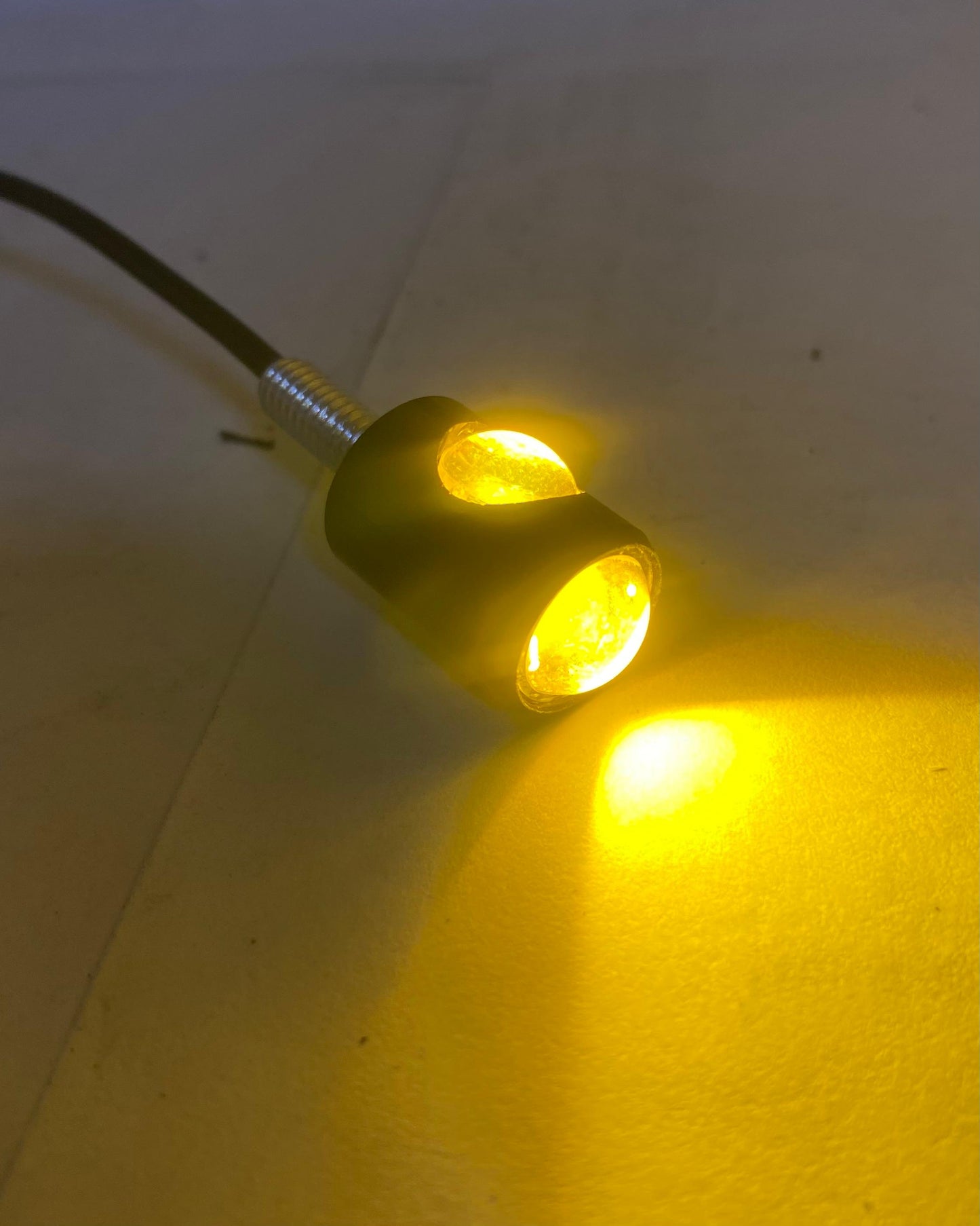 OJO DE AGUILA 2 LED AMARILLO PEQUEÑO