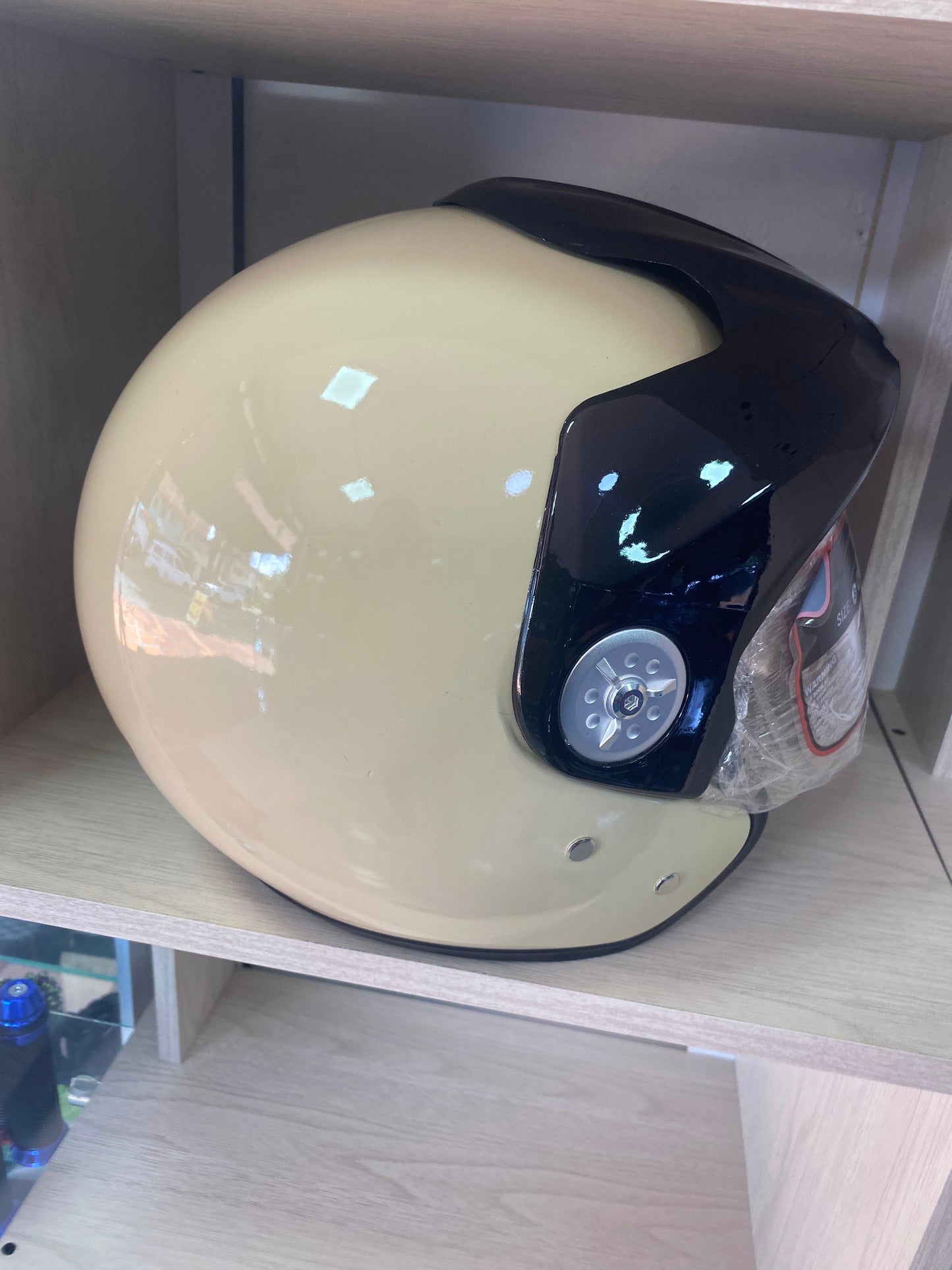 CASCO TATTO SK8 BEIGE TALLA L