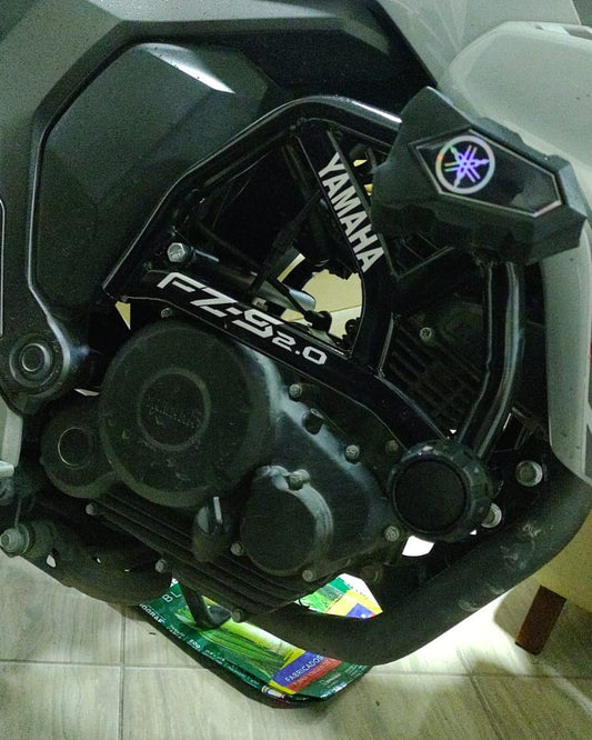 DEFENSA STUNT FZ2.0 NEGRA