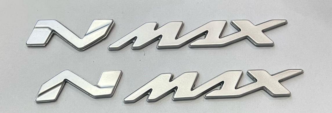 EMBLEMA NMAX PLATEADO