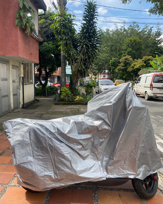 PIJAMA PARA MOTO CON MALETERO