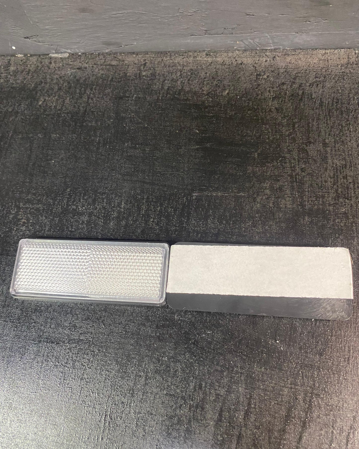 ROBALUZ RECTANGULAR PEGA X1