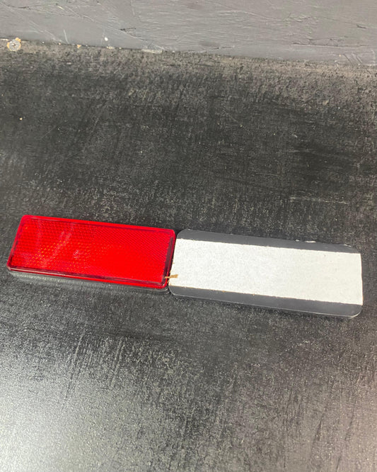 ROBALUZ RECTANGULAR PEGA X1